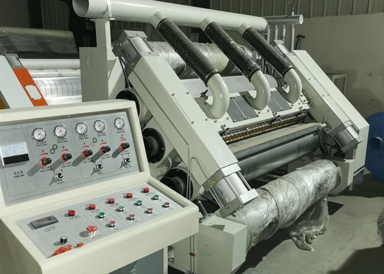 Κίνα Ζαρωμένη μηχανή 320 χαρτοκιβωτίων Sinlge Fcaer καθολική κοινή θέρμανση ατμού προμηθευτής